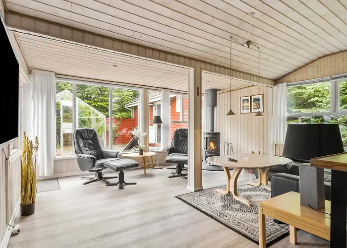 3 Bedroom In * Tarm