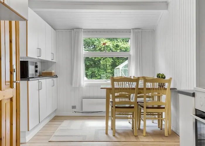 3 Bedroom In * Tarm